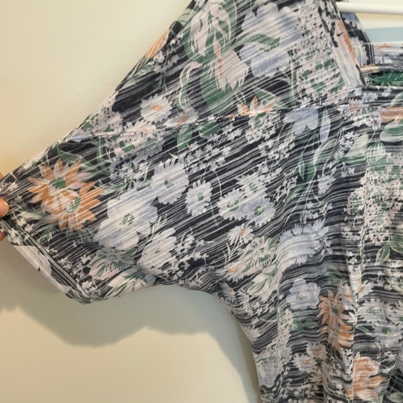 Anthropologie DeeDee Dolman Top Small - Picture 6 of 8